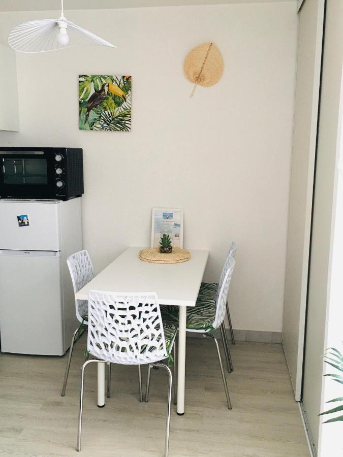 Studio Cosy Et Moderne Au Couchant Situe 150M De La Plage -Avec Parking Gratuit Prive - 25M2 - Climatise - Balcon - Wifi Gratuit La Grande Motte Dış mekan fotoğraf